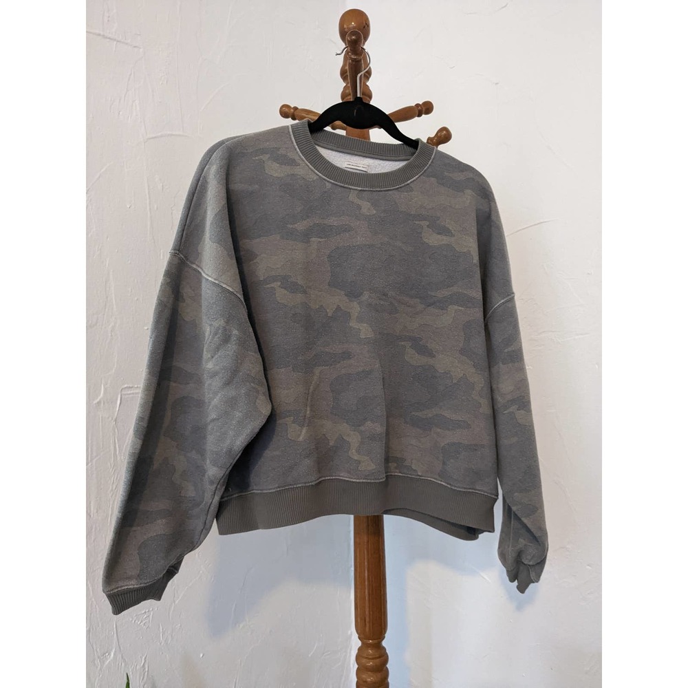 American Eagle Camo Cropped Sweater